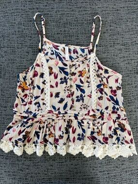 Xhilaration floral tank top